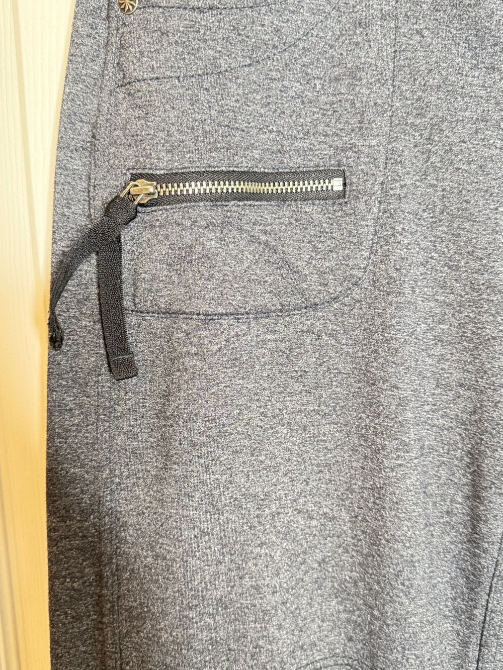 Athleta Odyssey Bettona Boyfriend Cargo Pants Heathered Grey Small - Picture 5 of 11